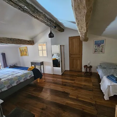 Maison Charentaise Avec Piscine Et Boulodrome بيت للعطل