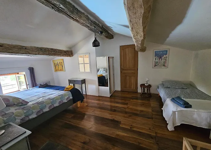 Maison Charentaise Avec Piscine Et Boulodrome Сasa de vacaciones